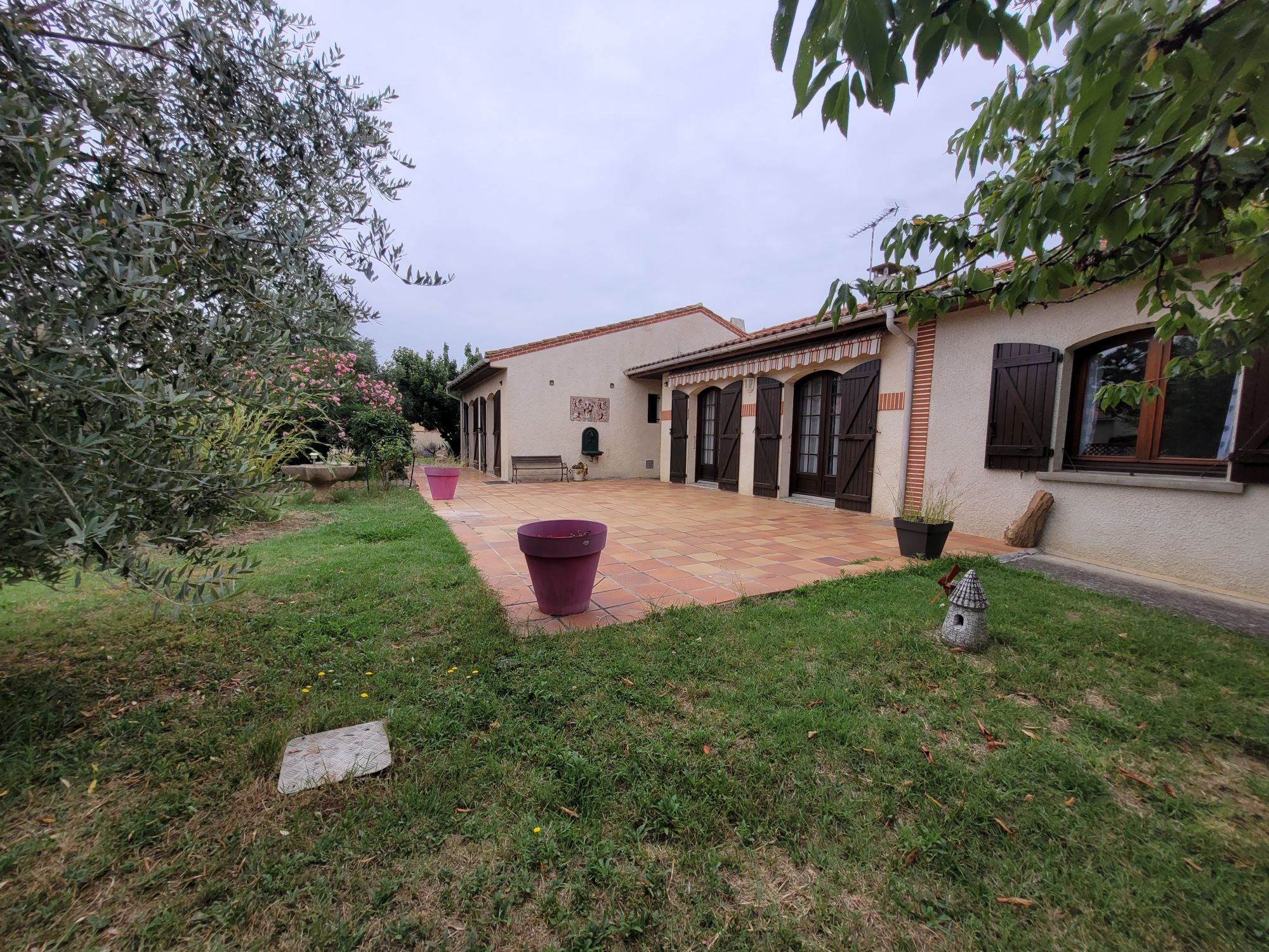 EXTERIEUR 3jpg EXTERIEUR 3jpg