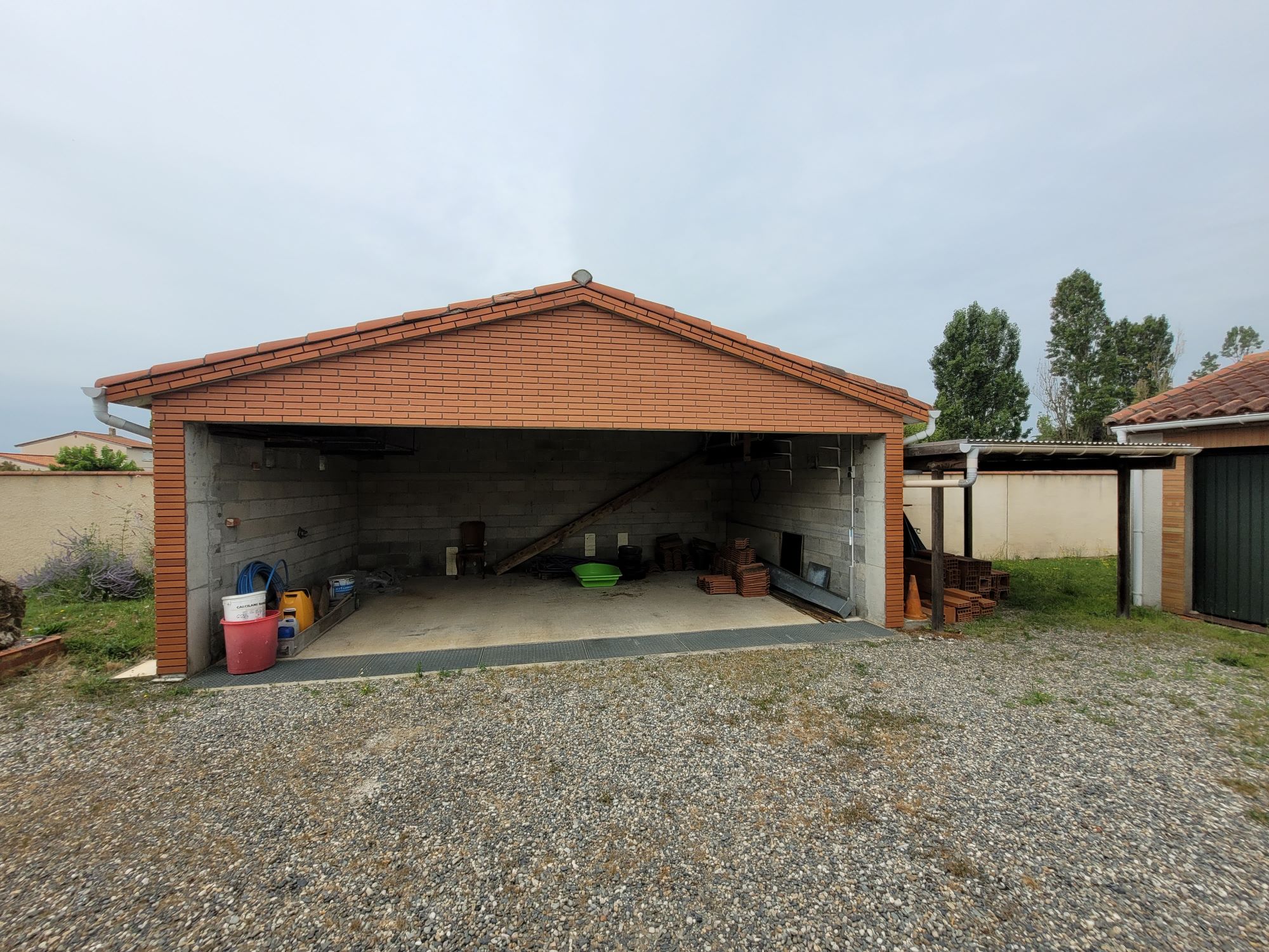 EXTERIEUR 5 EXTERIEUR 5